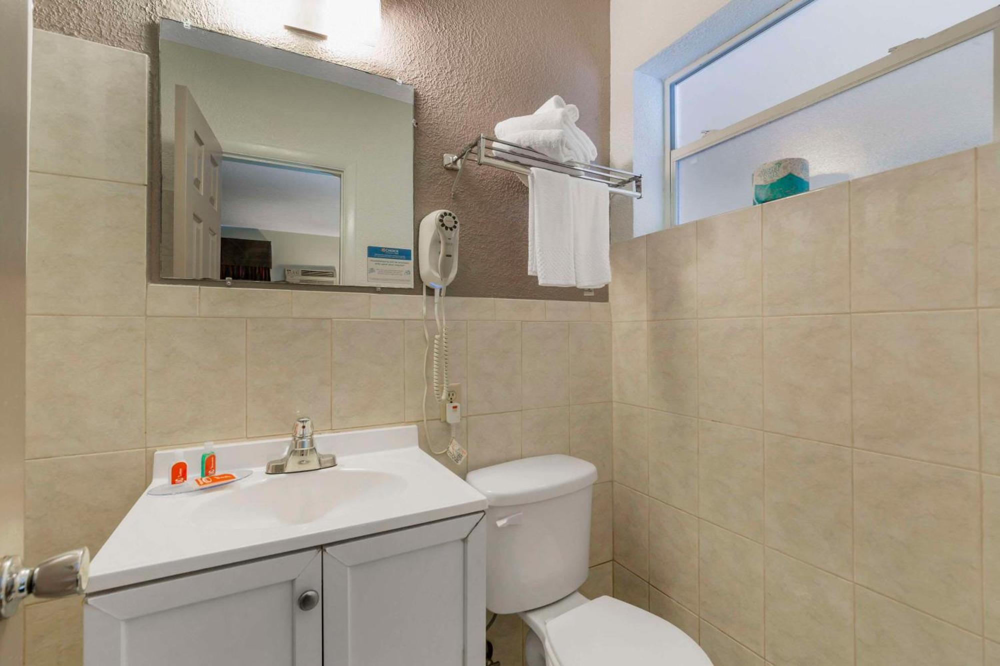 Fort Lauderdale Gardens Inn & Suites Ft Lauderdale International Airport Голливуд Экстерьер фото