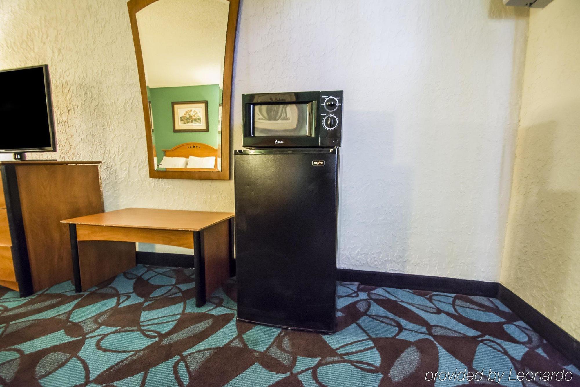 Fort Lauderdale Gardens Inn & Suites Ft Lauderdale International Airport Голливуд Экстерьер фото