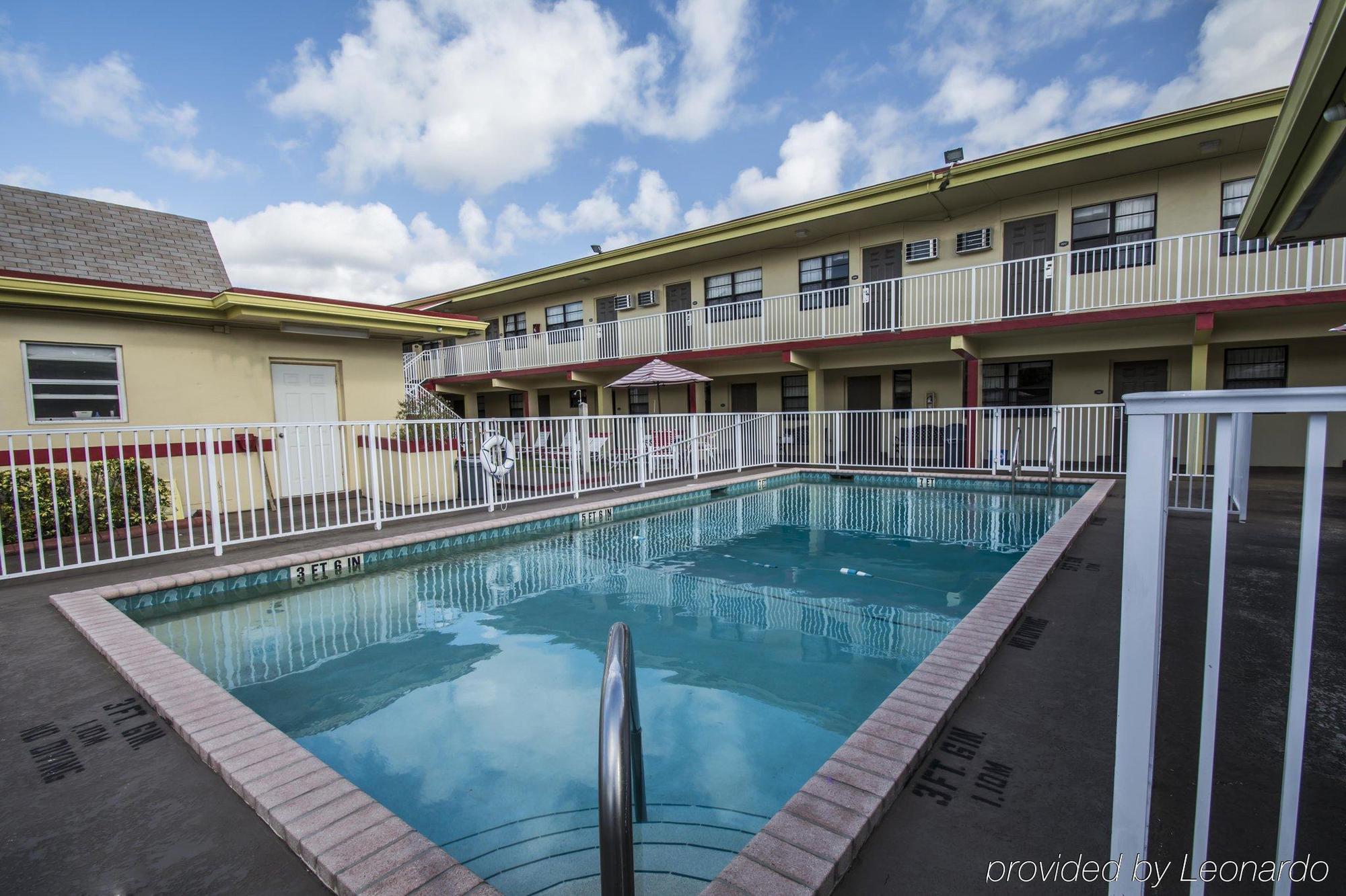 Fort Lauderdale Gardens Inn & Suites Ft Lauderdale International Airport Голливуд Экстерьер фото